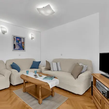 Apartment Center, Beach, Great Sea View, Value4money Makarska