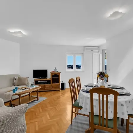 Center, Beach, Great Sea View, Value4money Makarská