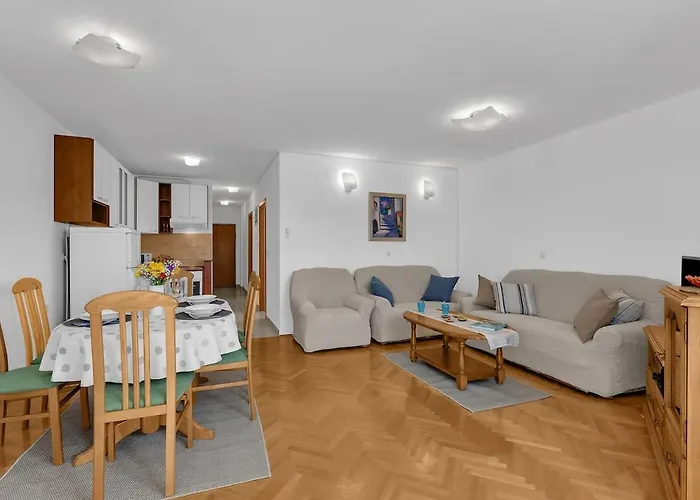 Apartment Center, Beach, Great Sea View, Value4money Makarska